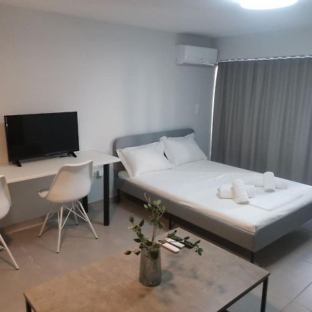 New Cozy Studio In Aigaleo Atenas Exterior foto